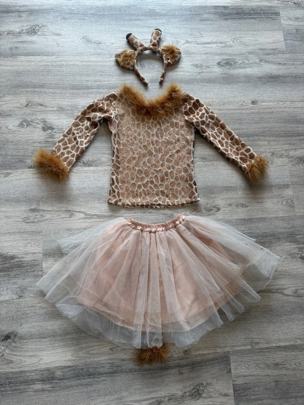 Pottery Barn Kids Giraffe Costume Set - Pink and Tan 4-6 - Picture 1 of 7